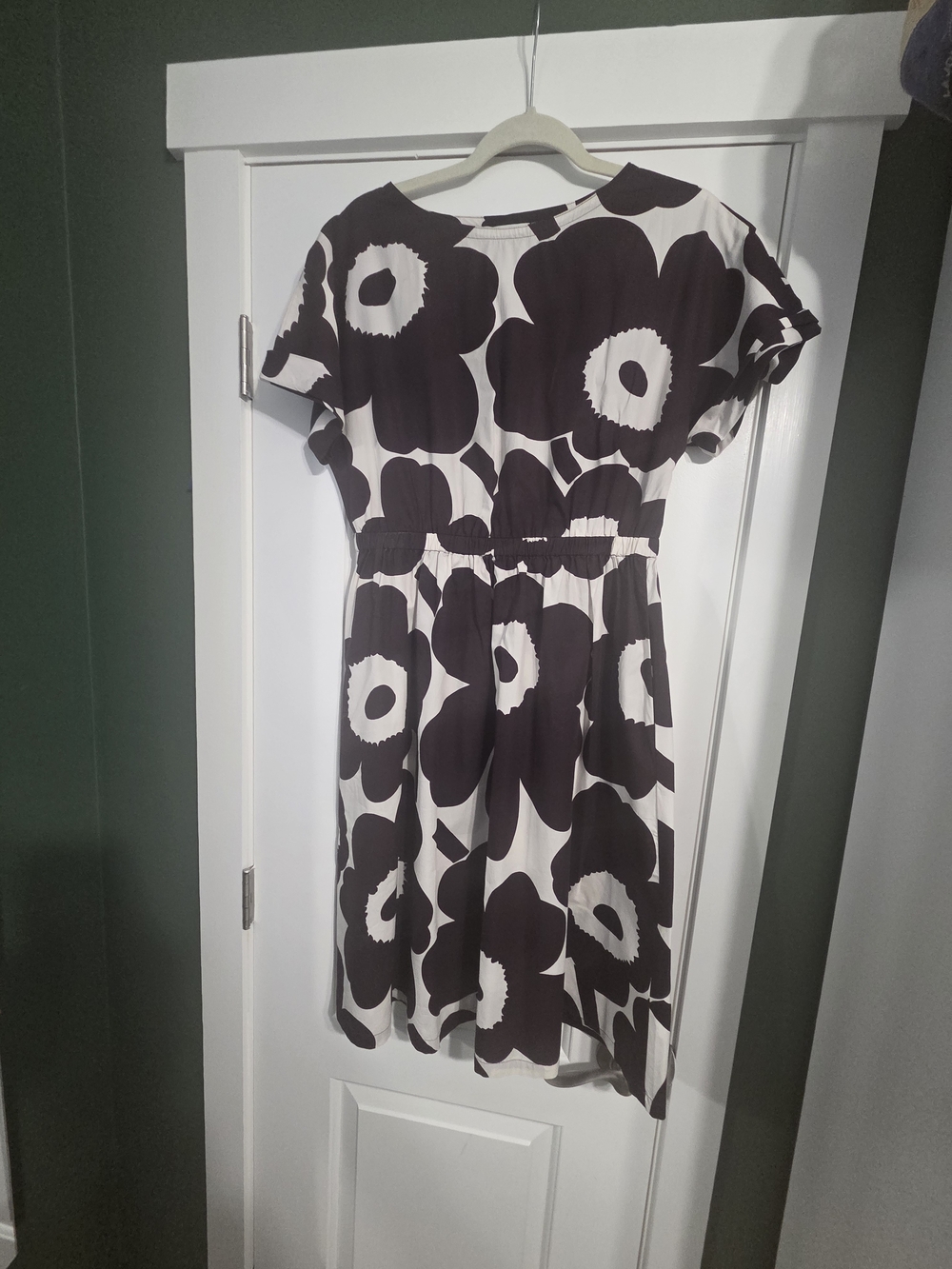 Marimekko Black and White Bold Floral Midi Dress